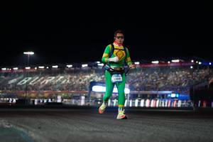 BIB: 43846
                            <button type="button" onclick="openModal(19599347)" class="btn btn-primary btn-sm float-right btn-popup" data-toggle="modal" data-target=".modal-high-quality">
                        <i class="fas fa-shopping-cart"></i> Add to Cart
                    </button>
                                            <button type="button" onclick="isThisMe(19599347, true)" class="btn btn-success btn-sm float-right btn-popup btn-isme hidden" data-toggle="tooltip" data-placement="bottom" title="นี่คือรูปของคุณใช่ไหม คลิกที่นี่เพื่อเอาเข้าอัลบั้ม">
                        <i class="fas fa-plus"></i> Add to album
                    </button>
                    <button type="button" onclick="isThisMe(19599347, false)" class="btn btn-warning btn-sm float-right btn-popup btn-isnotme hidden">
                        <i class="fas fa-ban"></i> Remove from album
                    </button>